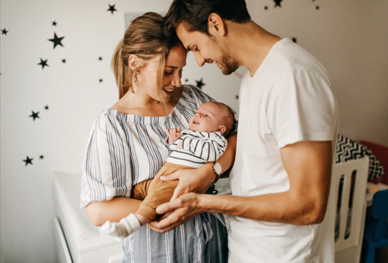 Parents avec leur nouveau-né